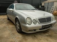 Usado Mercedes CLK230 Avantgarde 193 HP (141 kW) 2000 Cinza Cabrios