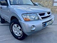 Usado Mitsubishi Pajero 165 HP (121 kW) 2005 Cinzento SUV