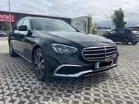 Usado Mercedes E300 303 HP (222 kW) 2022 Preto