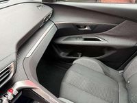 Usado Peugeot 3008 Access 120 HP (88 kW) 2017 Preto SUV