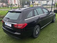 Usado Mercedes C220 194 HP (142 kW) 2019 Preto Carrinha