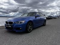 Usado BMW 330e 256 HP (188 kW) 2017 Azul Sedan