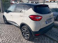 Usado Renault Captur Experience 110 HP (80 kW) 2017 Bege SUV