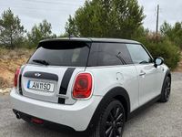 Usado Mini Cooper Coupé 116 HP (85 kW) 2016 Cinza prata Coupé