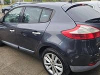 Usado Renault Mégane III 110 HP (80 kW) 2011 Cinzento