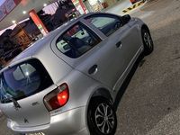 usado Toyota Yaris ano 2000