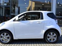 Usado Toyota iQ 68 HP (50 kW) 2009 Branco Citadino