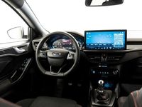 Usado Ford Focus ST-Line 125 HP (91 kW) 2022 Branco Carrinha