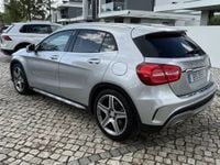 Usado Mercedes GLA180 AMG line 109 HP (80 kW) 2017 Cinza prata SUV