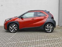 Usado Toyota Aygo X Envy 72 HP (52 kW) 2025 Vermelho (pintura metalizada especial) SUV