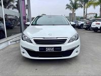 Usado Peugeot 308 Allure 120 HP (88 kW) 2015 Branco Carrinha