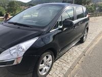 Usado Peugeot 5008 110 HP (80 kW) 2011 Sedan