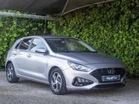Usado Hyundai i30 Style 120 HP (88 kW) 2022 Cinza Citadino