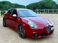 Usado Alfa Romeo Giulietta 235 HP (172 kW) 2012 Vermelho Citadino