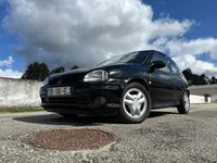 Usado Opel Corsa 109 HP (80 kW) 1994 Preto Citadino