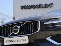Usado Volvo V60 Core 350 HP (257 kW) 2024 Cinzento Carrinha