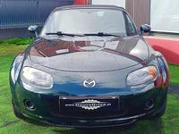Usado Mazda MX5 Exclusive-Line 130 HP (95 kW) 2008 Verde escuro Cabrios