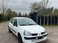 Usado Renault Clio II 60 HP (44 kW) 2003 Sedan