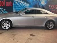 Usado Mercedes CLS320 224 HP (164 kW) 2005 Cinza prata Sedan