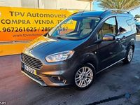Usado Ford Tourneo Titanium 100 HP (73 kW) 2019 Cinza Monovolume