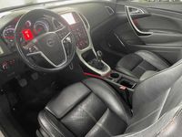 Usado Opel Astra 140 HP (102 kW) 2012 Branco Citadino