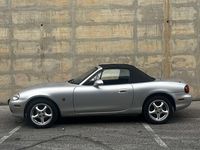 Usado Mazda MX5 110 HP (80 kW) 2003 Cabrios