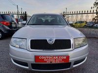 Usado Skoda Superb 130 HP (95 kW) 2004 Cinzento Sedan