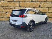 Usado Peugeot 5008 Allure 130 HP (95 kW) 2020 Branco Monovolume