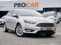 Usado Ford Focus Titanium 125 HP (91 kW) 2017 Cinzento Carrinha