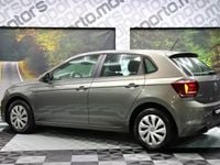 Usado VW Polo Comfortline 90 HP (66 kW) 2018 Cinza Citadino