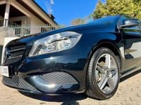 Usado Mercedes A160 Style 90 HP (66 kW) 2015 Preto