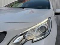 Usado Peugeot 2008 82 HP (60 kW) 2016 Branco SUV