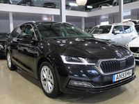 Usado Skoda Octavia 116 HP (85 kW) 2022 Preto Carrinha