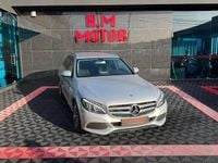 Usado Mercedes C200 Avantgarde 136 HP (100 kW) 2015 Cinza prata Carrinha