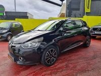 Usado Renault Clio IV 90 HP (66 kW) 2015 Preto Carrinha