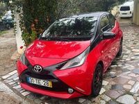 Usado Toyota Aygo X-play 69 HP (50 kW) 2017 Vermelho Citadino