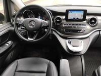 Usado Mercedes V250 Avantgarde 190 HP (139 kW) 2024 Preto obsidian Monovolume