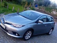 usado Toyota Auris Hybrid 