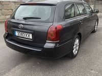 usado Toyota Avensis SW 2.0 D-4D Sol