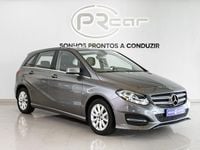 Usado Mercedes B180 Style 109 HP (80 kW) 2017 Cinzento Monovolume