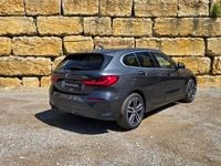 Usado BMW 116 116 HP (85 kW) 2021 Cinza Citadino