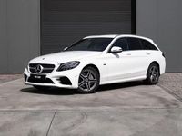 Usado Mercedes C300 AMG line 231 HP (169 kW) 2019 Branco Carrinha