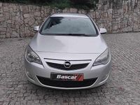 Usado Opel Astra Sport 125 HP (91 kW) 2011 Cinzento Carrinha
