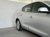 Usado Renault Mégane III 90 HP (66 kW) 2012 Cinza prata