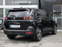 Usado Peugeot 5008 Allure 130 HP (95 kW) 2021 Preto Monovolume