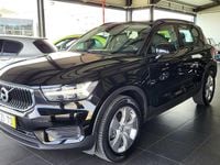 Usado Volvo XC40 Momentum 150 HP (110 kW) 2019 Preto SUV