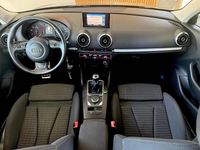 Usado Audi A3 110 HP (80 kW) 2016 Cinzento