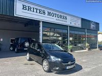 Usado Opel Corsa Dynamic 87 HP (63 kW) 2017 Preto Citadino