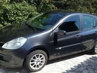 Usado Renault Clio III Dynamique 70 HP (51 kW) 2006 Sedan