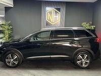 Usado Peugeot 5008 Allure 136 HP (100 kW) 2024 Preto SUV